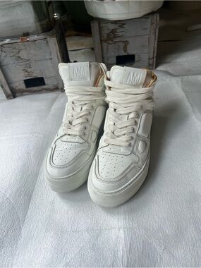 Ami Leather White Mid-Top basketball Sneakers